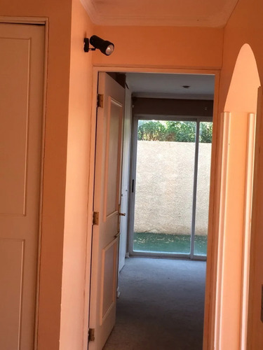 Casa Grande En Condominio. Sector Cerca Centro De Calama