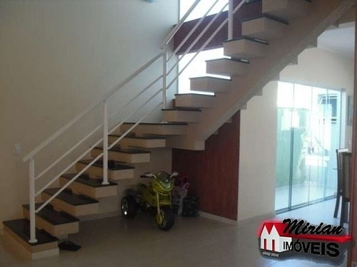 Imagem 2 de 8 de Casa Com Piscina Para Venda Em Condomínio Fechado De Alto Padrão Em Peruibe. 3 Dormitórios Sendo 1 Suíte, Sala Para 2 Ambientes, Piscina Em Alvenaria, - Ca01309 - 2229113