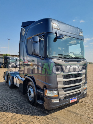 Imagem 2 de 15 de Scania Trucado R 450 6x2 2019/2020 - Teto Alto