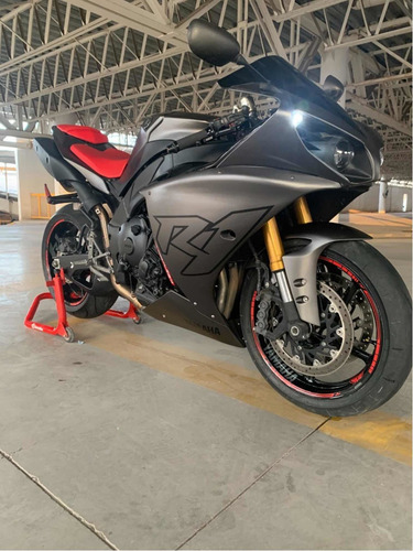 Imagen 1 de 11 de Yamaha Yfz R1 2012