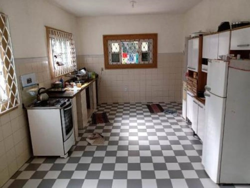 Chácara No Litoral Sul Com 3 Quartos. | 6810-pc