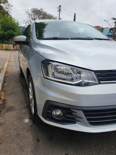 Imagem 5 de 15 de Volkswagen Voyage 2018 1.6 Msi Comfortline Total Flex 4p