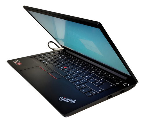 Laptop Thinkpad E14 Gen 2 Con Ryzen 5, 8gb Ram, Ssd 256gb (Usado)