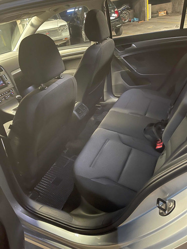 Imagen 8 de 9 de Volkswagen Golf 2016 1.4 Comfortline Tsi