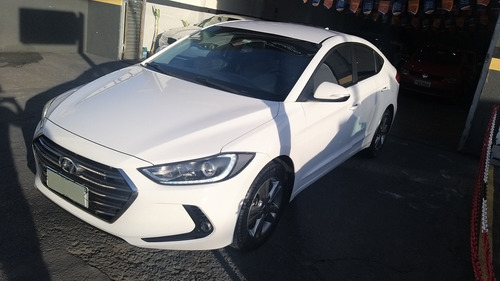 Imagem 1 de 11 de Hyundai Elantra 2018 2.0 16v Gls Flex Aut. 4p