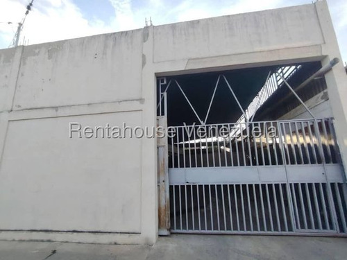 María Valera Tiene Galpón En Alquiler Con Opción A Compra Al Oeste De Barquisimeto, Área De Oficina, Luz Trifásica, Ideal Para Taller Mecánico,