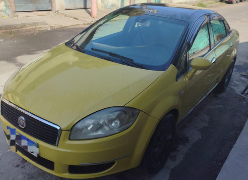 Fiat Linea 1.8 16v Essence Flex 4p