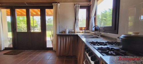 Venta De Casa 3 Ambientes Con Hangar En El Aero Country Club General Rodriguez