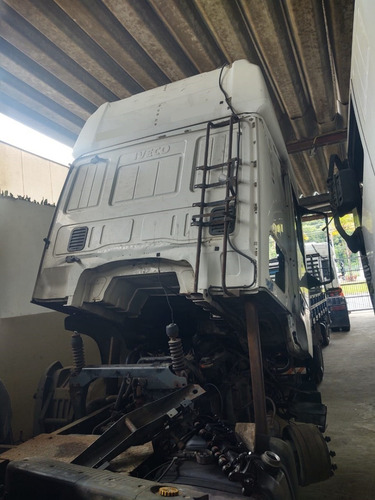 Cabine Iveco Cursor 330 Ano 2010
