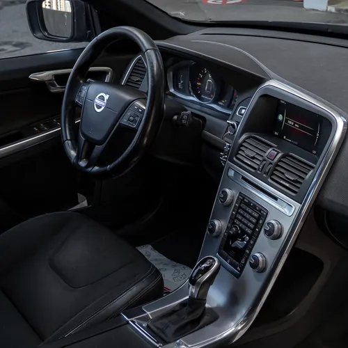 Volvo XC60 Momentud 2.0
