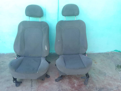 Butacas Delanteras Y Traseras Ford Fiesta Balita 70$