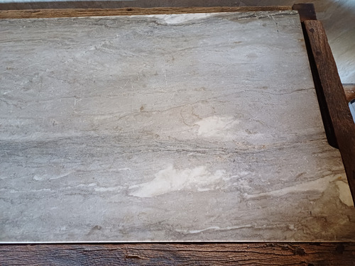 Mesa Rústica Mármol Y Pique (Usado)