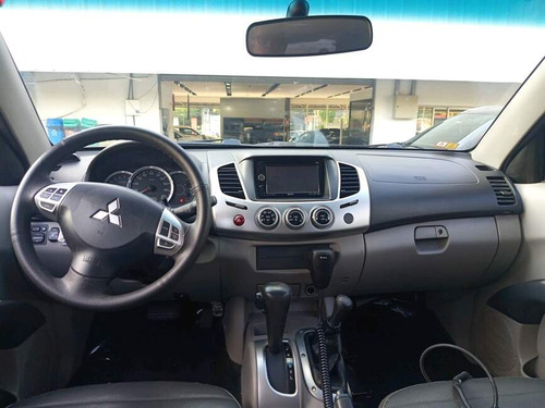 Mitsubishi L200 Triton 3.5 HPE 4X4 CD V6 24V FLEX 4P AUTOMÁTICO