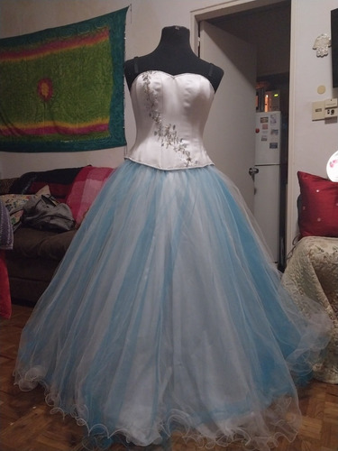 Vestido De 15 Años Argentino Impecable Talle Pequeño. Divino