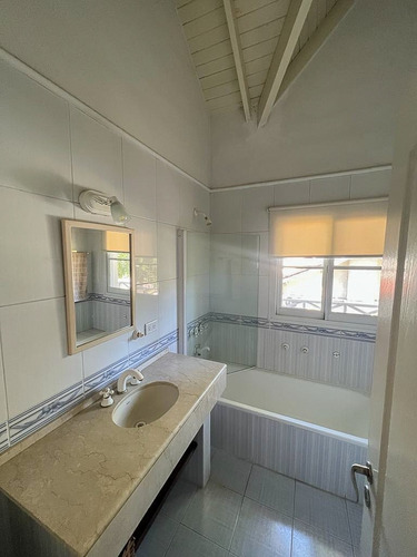 Imagen 14 de 18 de Alquiler De Casa En Saint Thomas Norte Canning