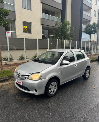 Toyota Etios 1.3 16v X 5p