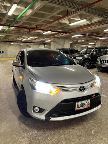 Imagen 2 de 3 de Toyota Yaris Automático