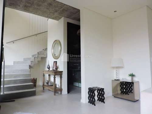 Venta Casa Con Salida Al Lago - Barrio Con Seguridad