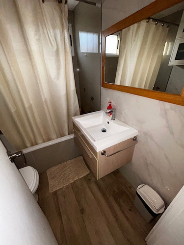 Casa En Alquiler De 3 Dormitorios C/ Cochera En Parque Miramar