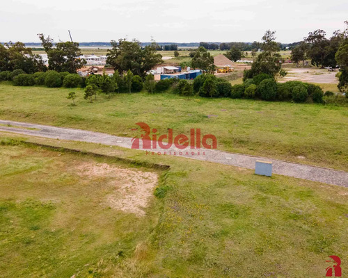 Venta De Terreno En Barrio Privado, Los Caracoles, Maldonado
