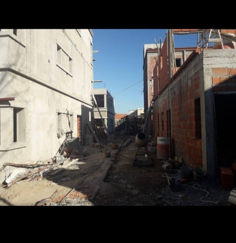 Imagen 3 de 4 de Condominio De Departamentos En Castelar, Moron