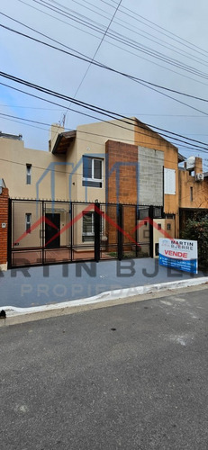 Venta Duplex 3 Ambientes En Barrio Cotevi 4, Ciudad Evita.
