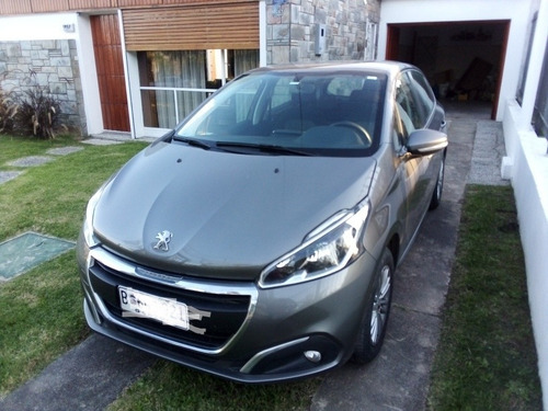 Peugeot 208 Allure 2017 Unica Dueña. Posible Permuta