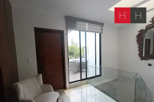 Casa En Venta En Lomas De Angelopolis