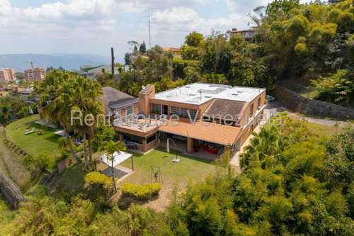 Casa En Venta En Alto Hatillo Caracas Jardin Vista Panoramica Angela Tochon
