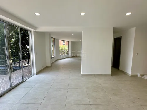 Casa En Arriendo En El Poblado. Cod A776077