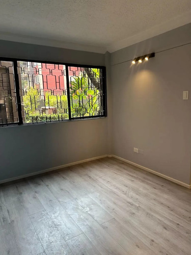 Departamento De 3d/1b En Estacion Metro Villa Frei En Ñuñoa