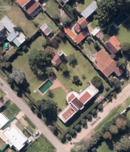 Importante Casa En Corazón De Villa Elisa!!!
