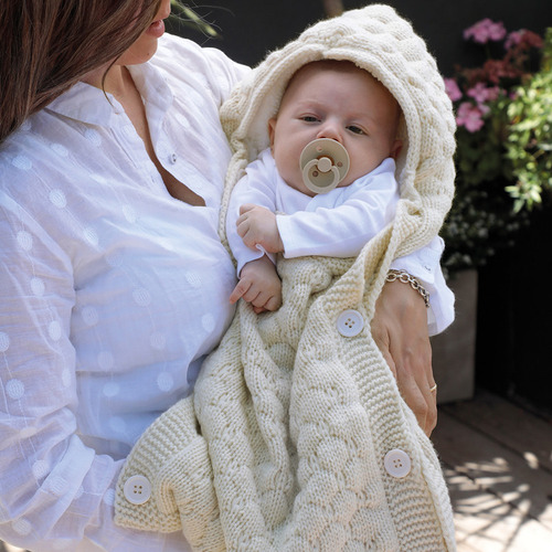 Porta Enfant Bebé Súper Abrigado Reverso Corderito Capucha Winnie Natural