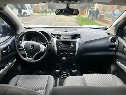 Renault Alaskan 2.5 Zen