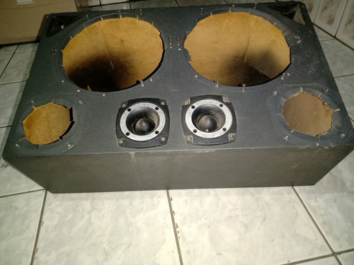 Imagem 5 de 5 de Som De Carro E Tampão Pra Corsa Hatch Modelo Montana