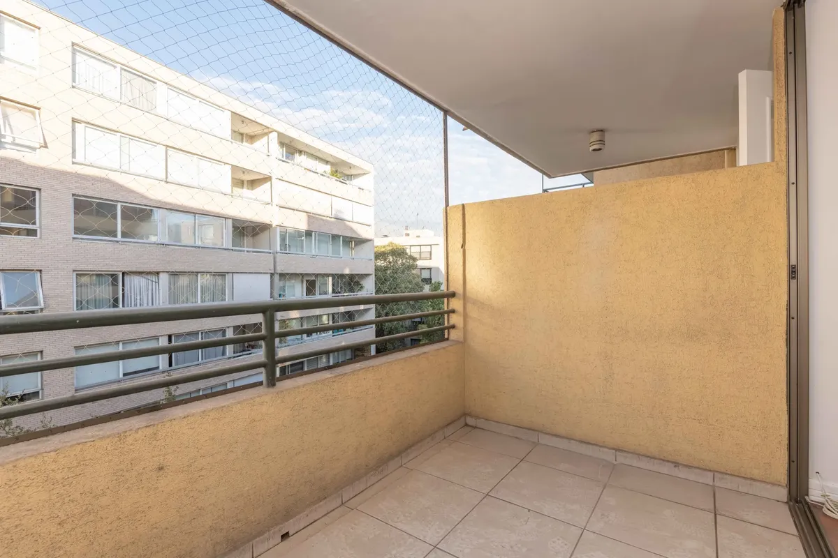 Imagen 4 de 19 de Edificio Marcel Duhaut (1 Est. 1 Bod.) Piso 5