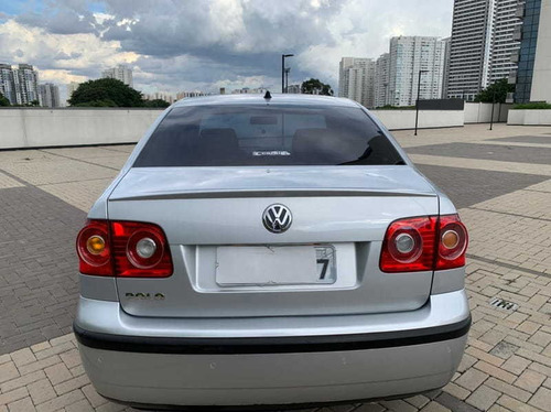 Volkswagen Polo Sedan 1.6 Mi 8v Total Flex