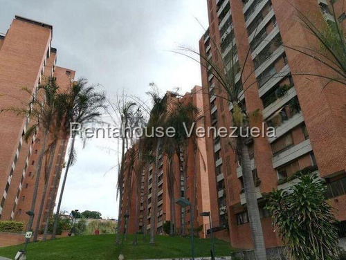 Venta De Amplio Y Practico Apartamento Oportunidad En Prados Del Este. Mv2519356