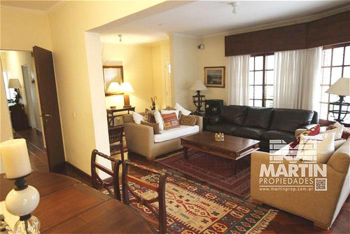Casa 7 Ambientes, Con Suite, Patio Y Cochera - Martínez