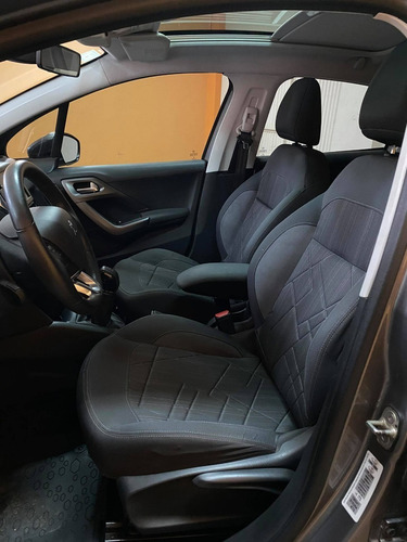 Peugeot 208 1.6 Feline Modelo 2014 Unico Dueño