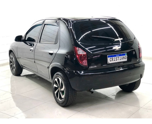 Imagem 4 de 12 de Chevrolet Celta