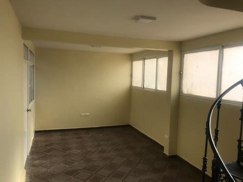 Casa Amplia 4 Dormitorios Con 3 Baños. Coviefi.