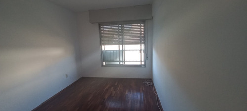Imagen 4 de 11 de En Venta Luminoso Apartamento De 3 Dormitorios En Barrio Sur