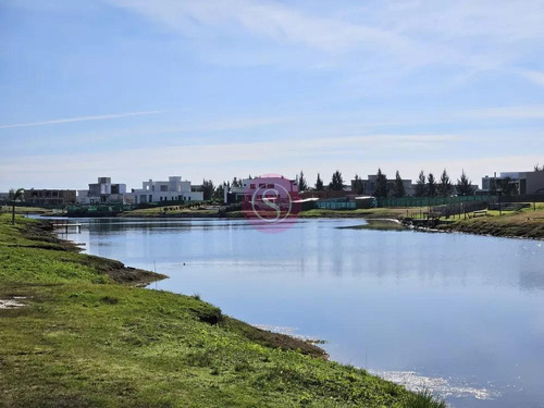 Lote A La Laguna En Barrio Cerrado El Naudir (escobar)