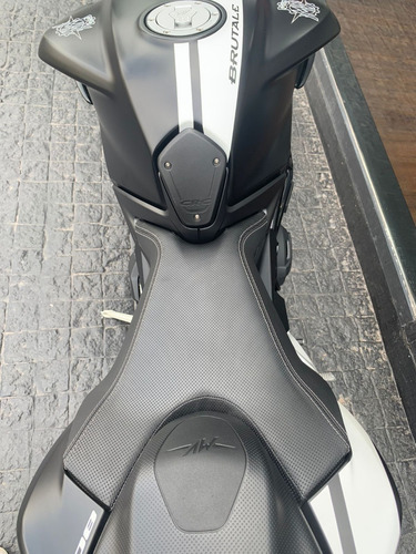 Imagen 13 de 25 de Mv Agusta Brutale 800, No Ducati, No Yamaha, No Ktm, No Bmw.