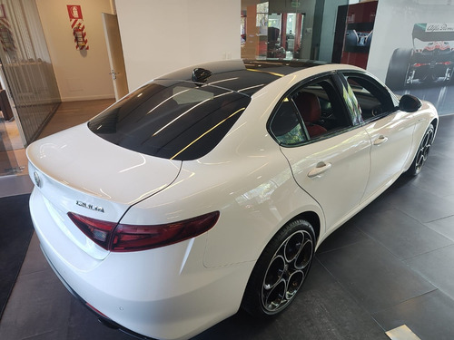Alfa Romeo Giulia 2.0 280cv Veloce