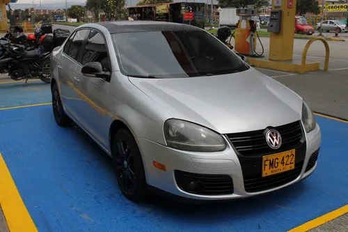 Volkswagen Bora 2.5 SEDAN