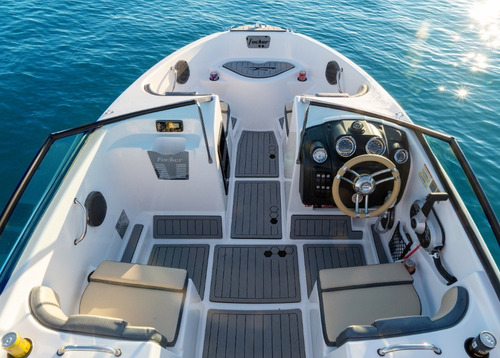 Imagem 6 de 10 de Lancha Focker 188 Joy Motor 100hp E Carreta