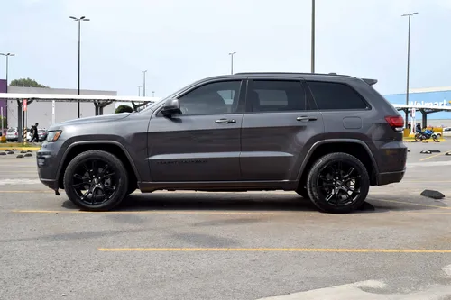 Jeep Grand Cherokee 6 Cilindros Piel, Mod. 2017, Color Gris