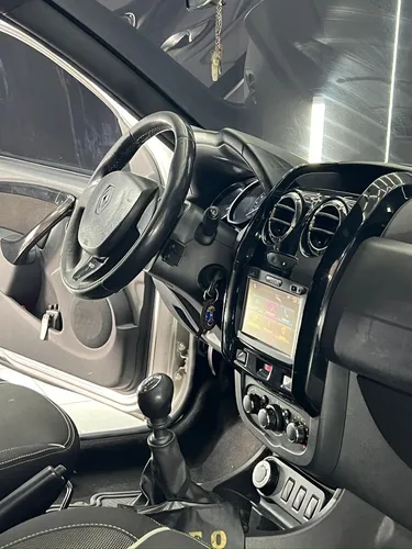 Renault Duster Oroch 2.0 Intens 4X4